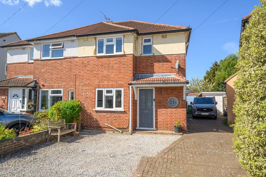 Property photo 2 of 14