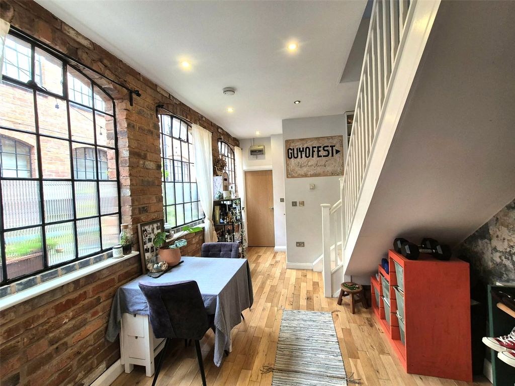 Property photo 2 of 13 Picture No. 29