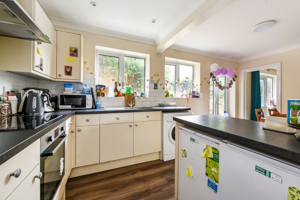 Property photo 2 of 10 Ph19_6293491