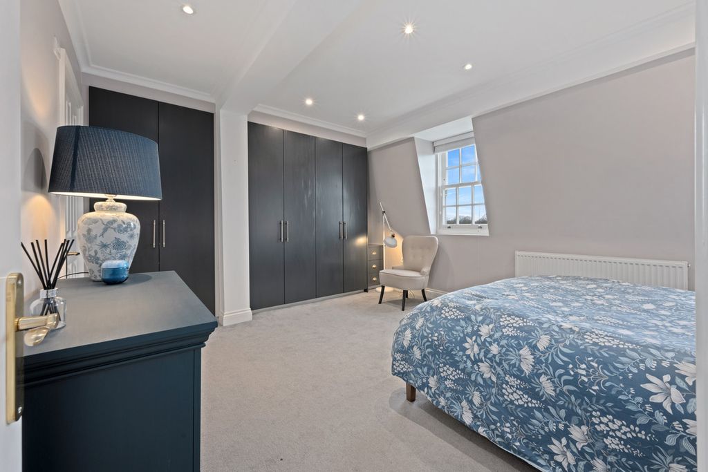 Additional image 10 of 2 bed flat for saleCourtview House, East Molesey KT8