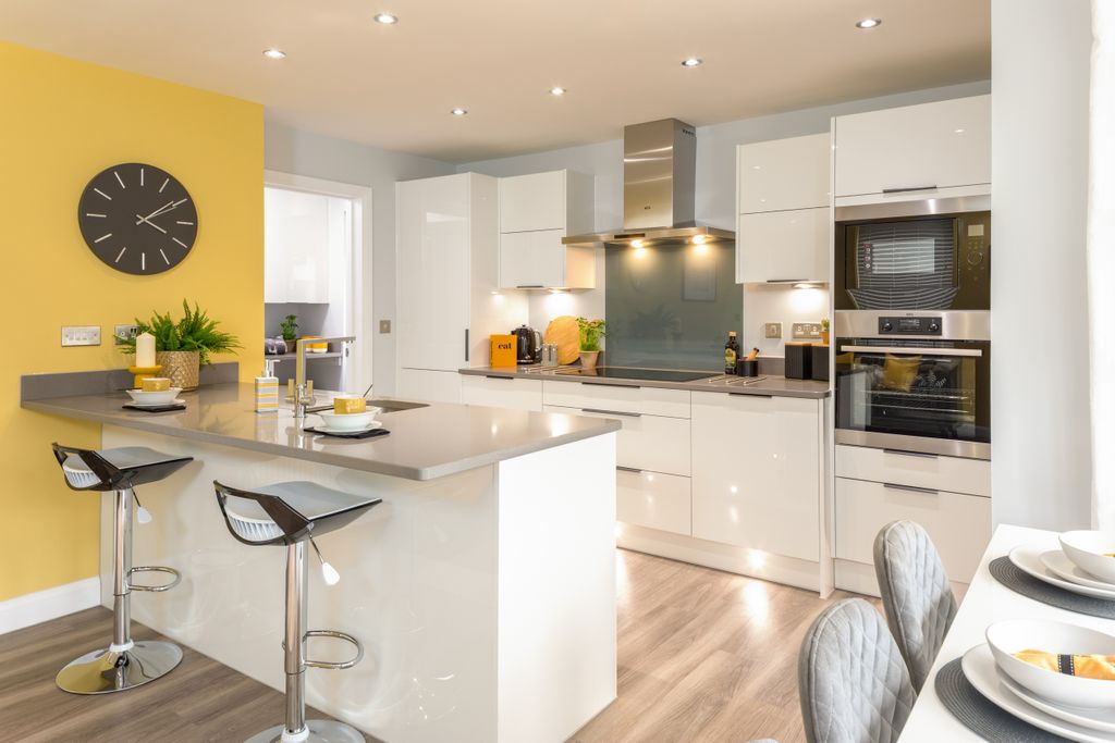 Property photo 2 of 9 Cornell Detached 4 Bed Kitchen Diner