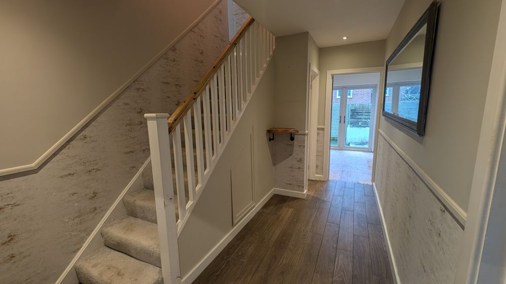 Property photo 2 of 14 Image 2