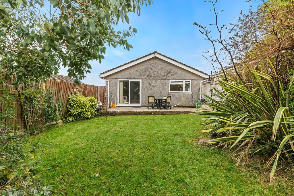 Property photo 2 of 20