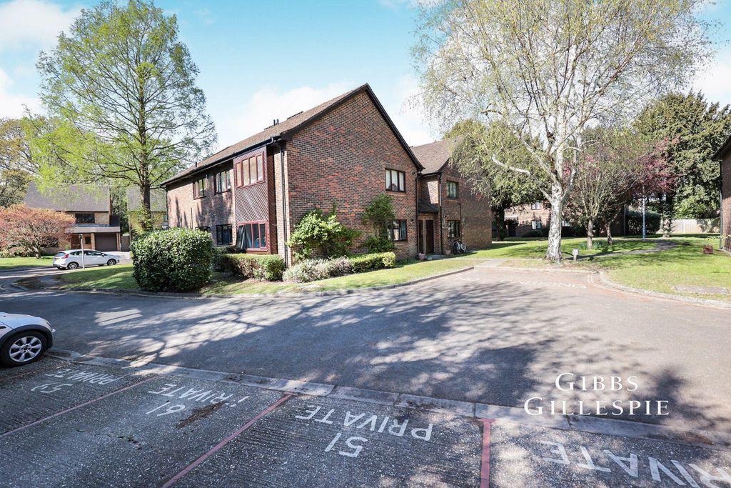 Property photo 2 of 9 Photo