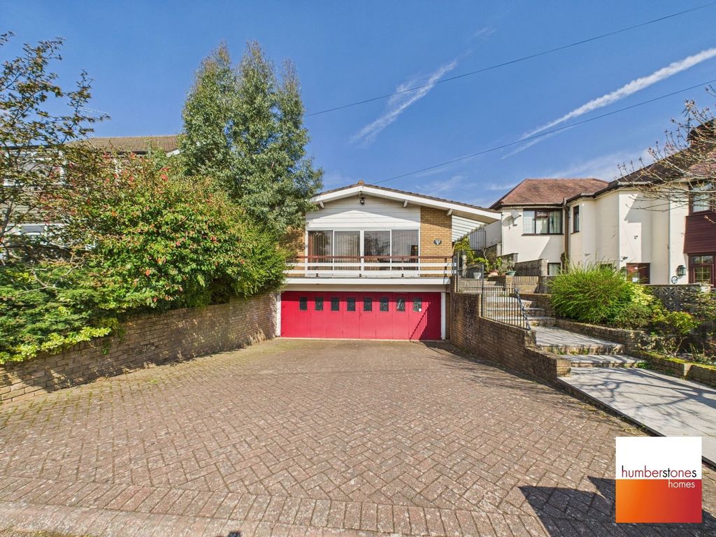 Property photo 1 of 28