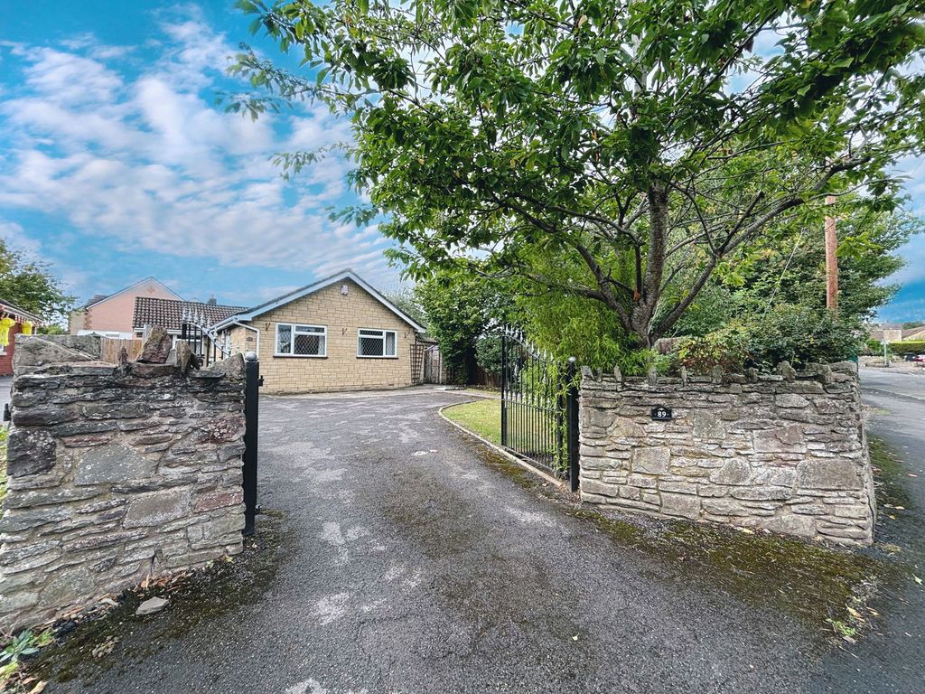 Property photo 1 of 21