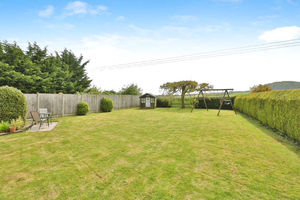 Property photo 3 of 18