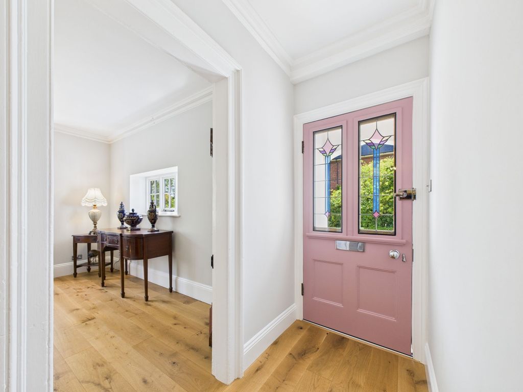 Property photo 2 of 46