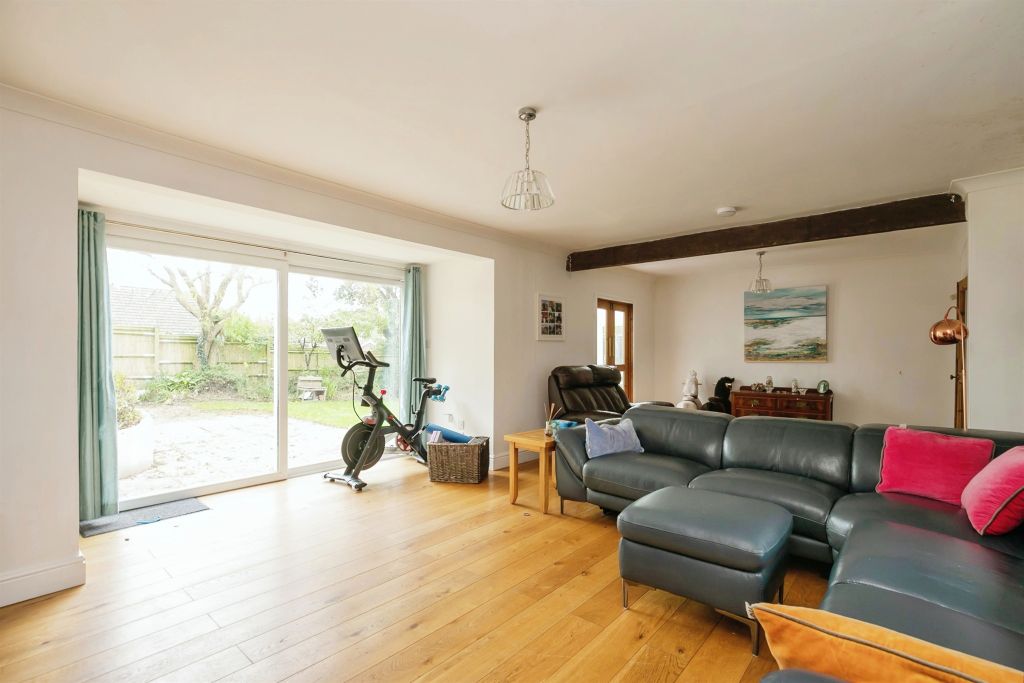 Property photo 2 of 29