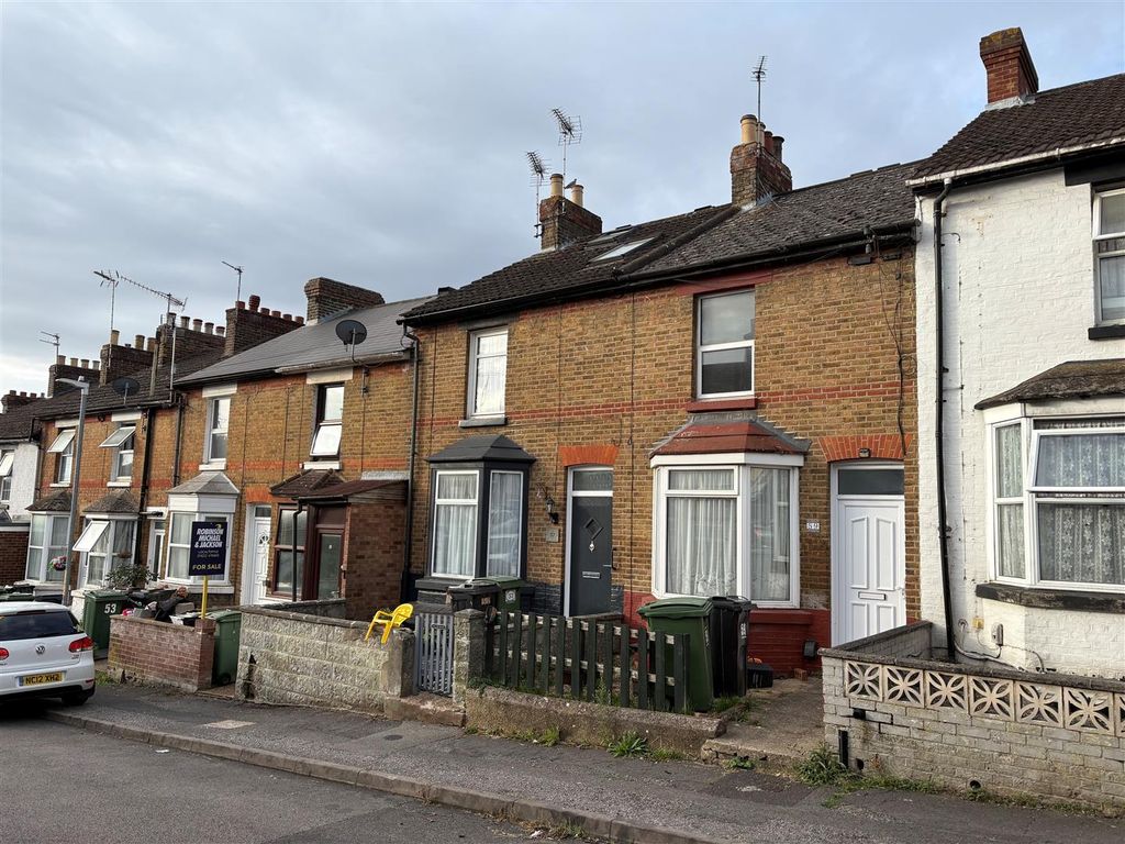 Property photo 1 of 10 Charlton Street Front Photo.Jpg