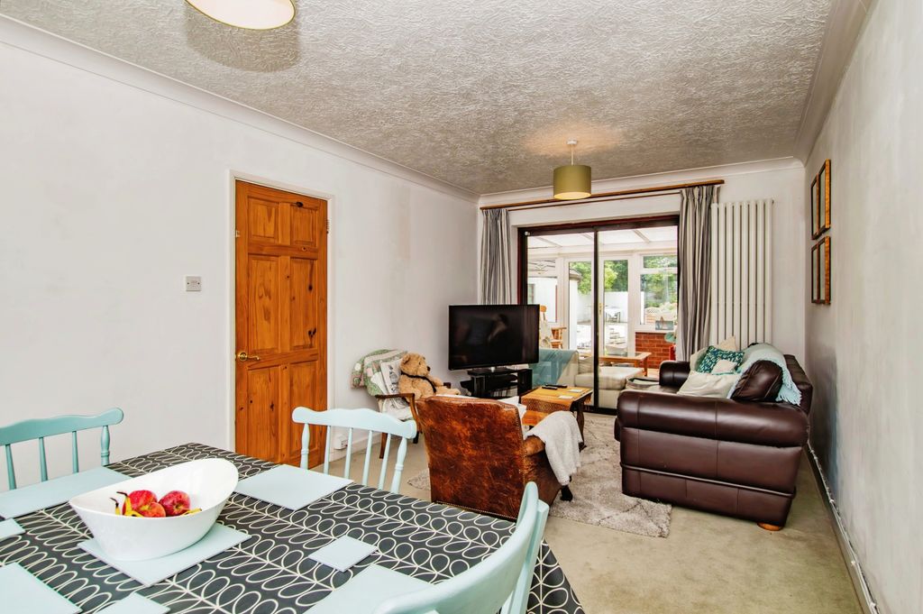 Property photo 3 of 17 Photography