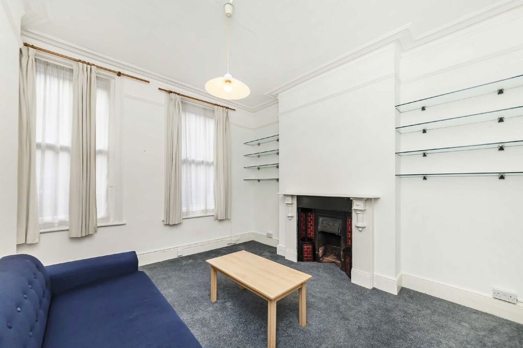 Property photo 2 of 4