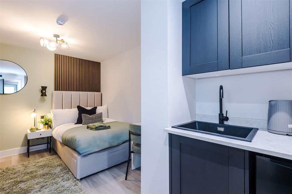 Property photo 3 of 17 Livingspacesnw-111.Jpg