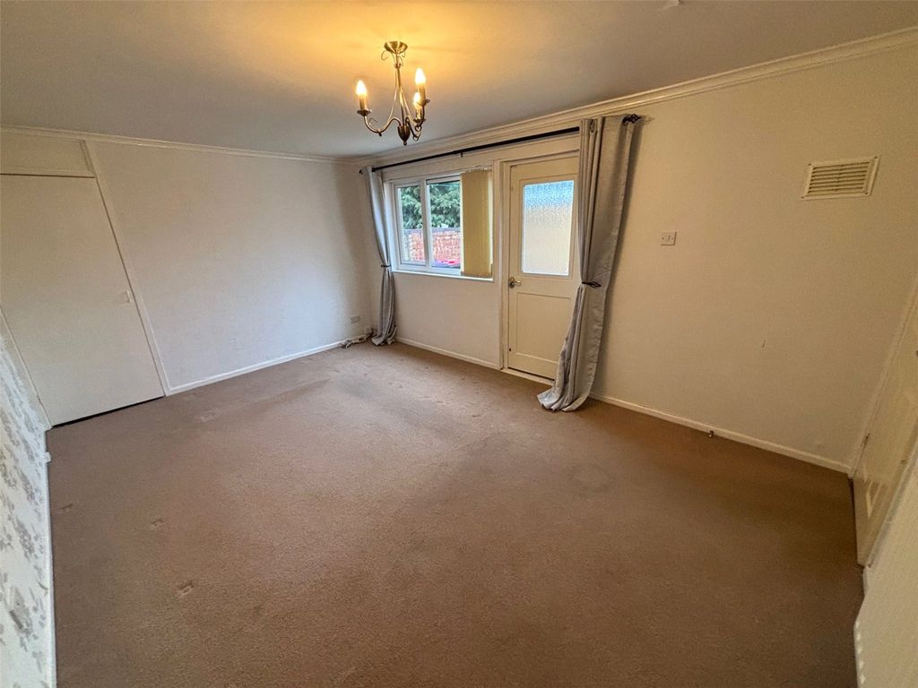 Property photo 3 of 12 Picture No. 01