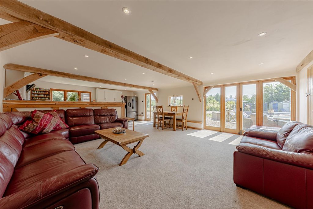 Property photo 2 of 50 L J Imaging-15.Jpg