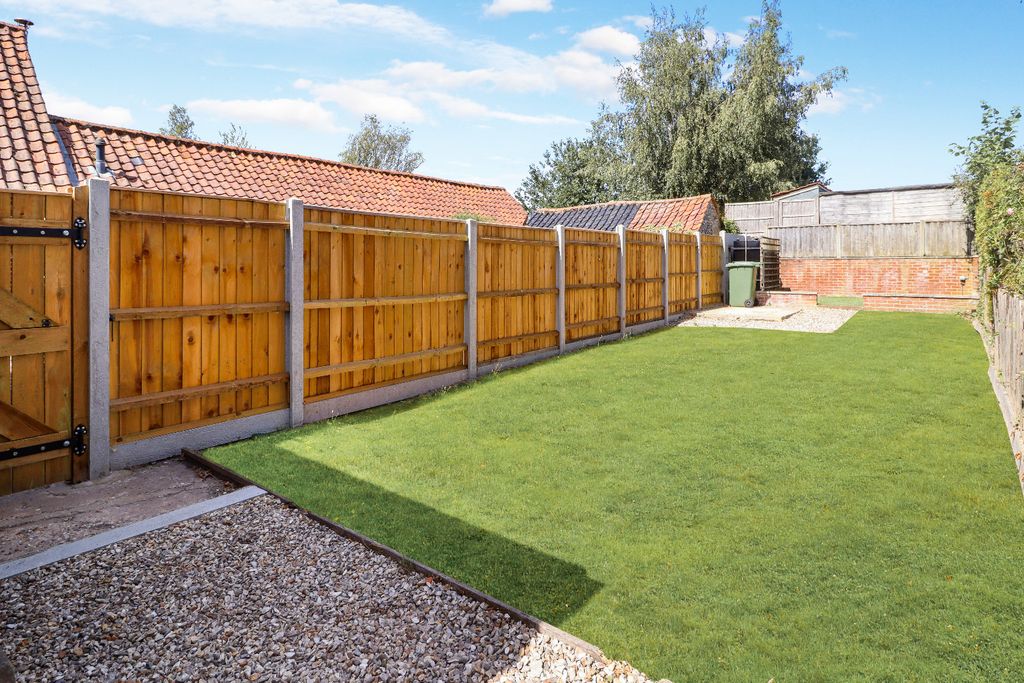Property photo 2 of 13 5356454
