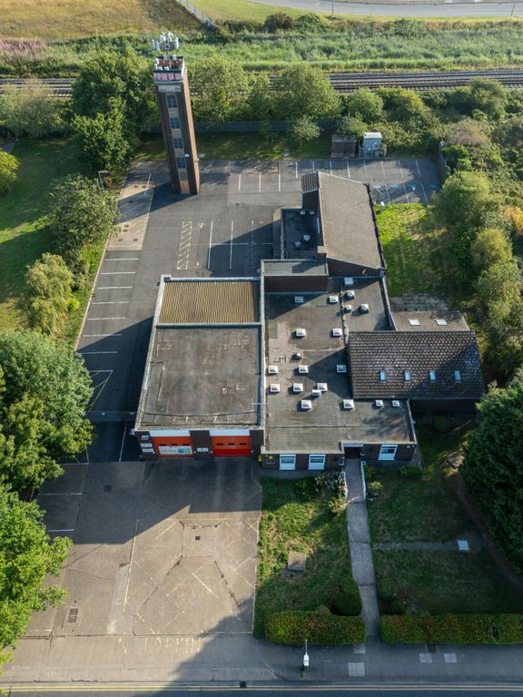 Property photo 2 of 11 Photograph 4.Jpg