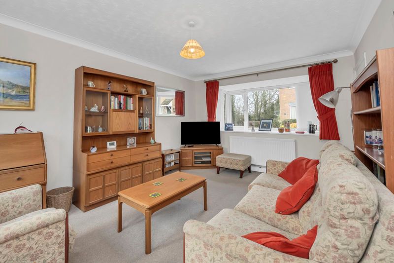 Property photo 2 of 18 Sitting Room