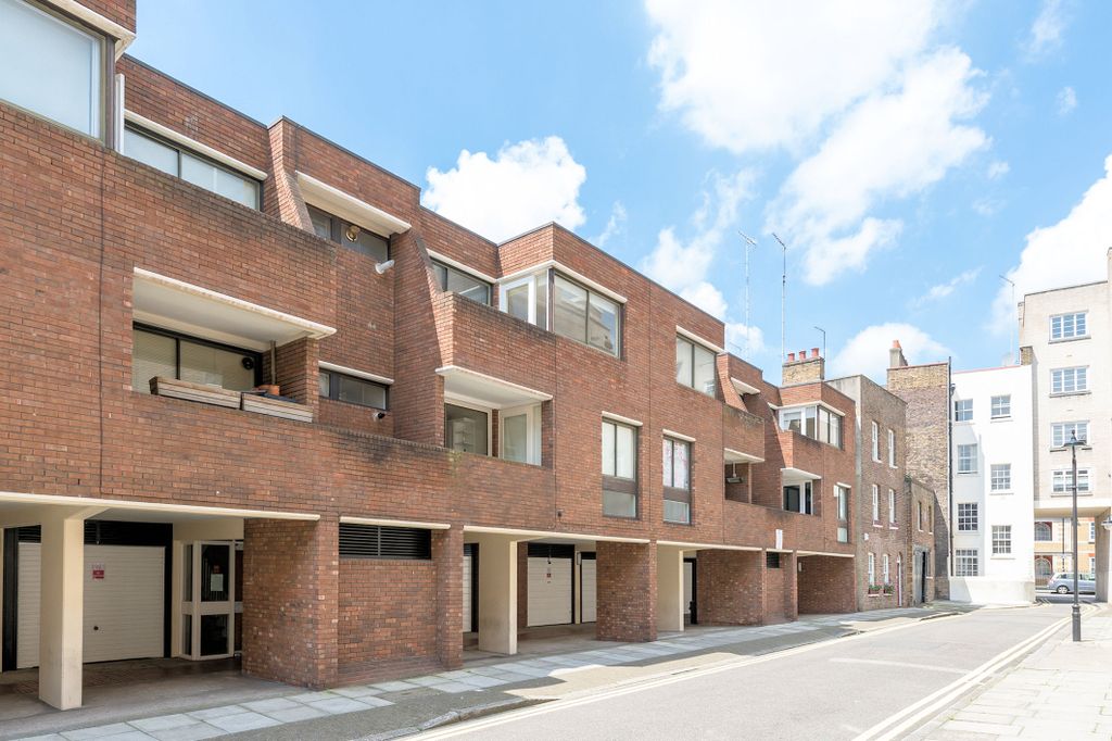 Property photo 2 of 7