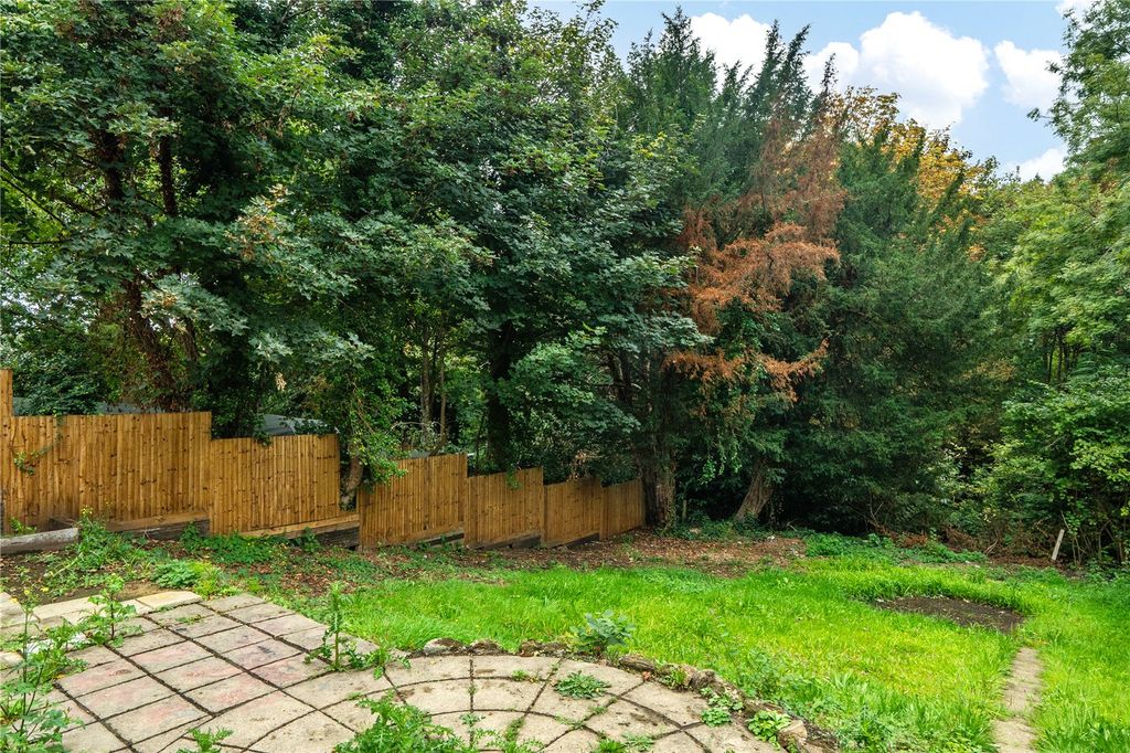 Property photo 2 of 15 Picture No. 04