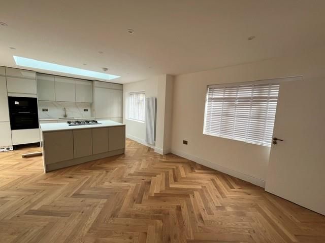 Property photo 1 of 11 Pic 2.Jpg