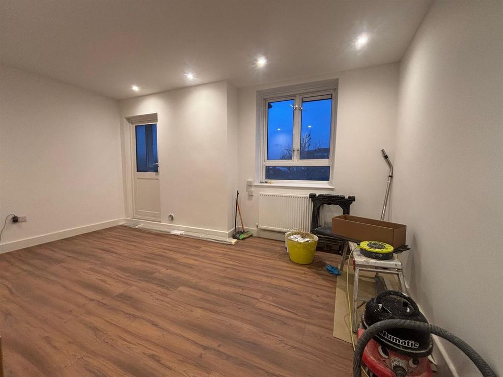 Property photo 1 of 8 Whatsapp Image 2026-02-13 At 15.50.27 (2).Jpeg