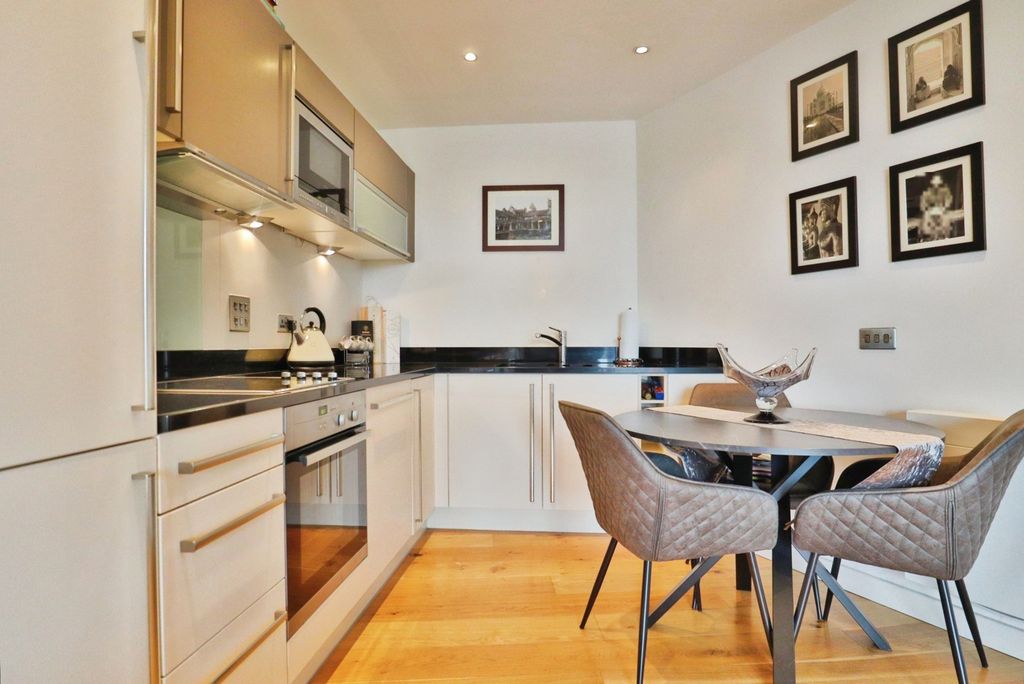 Property photo 2 of 16 Kitchen