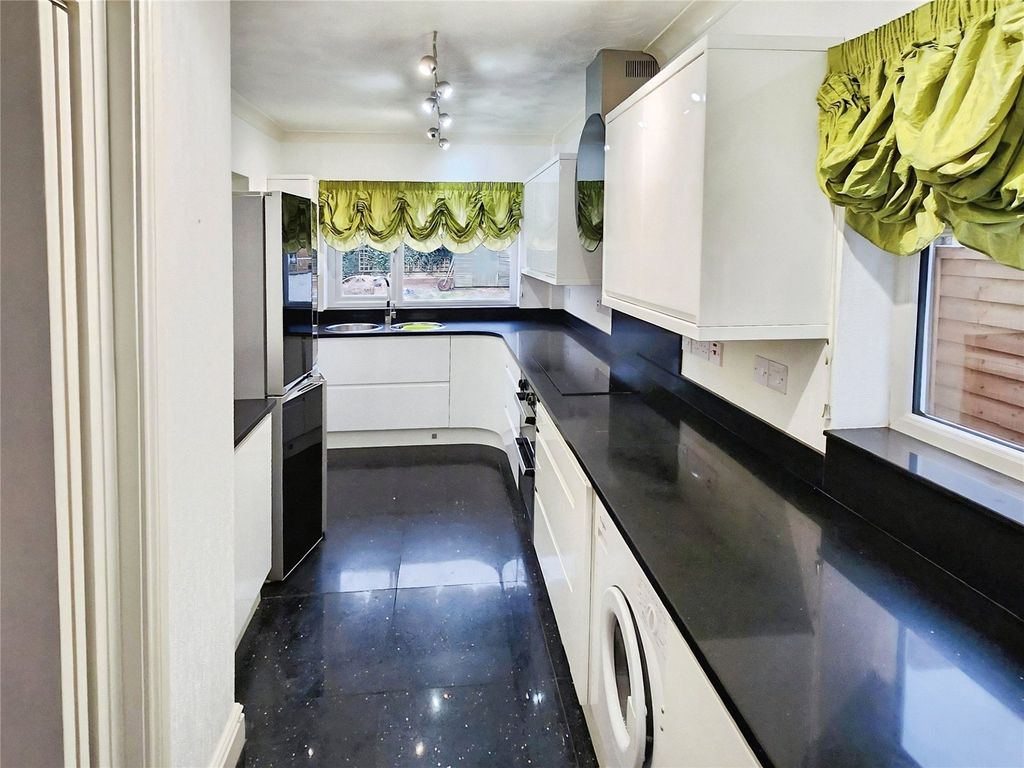 Property photo 3 of 13 Kitchen