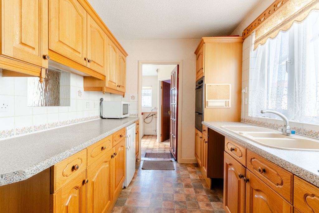 Property photo 3 of 15 3