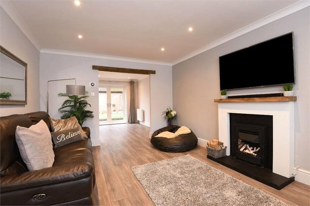 Property photo 2 of 8 Picture 2