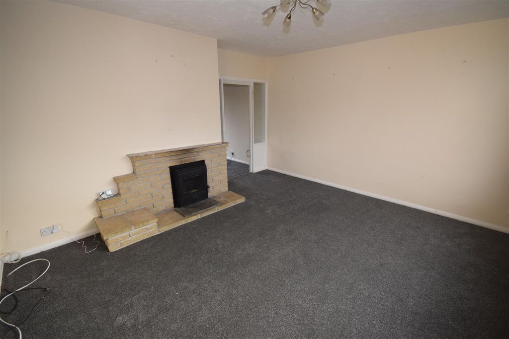 Property photo 2 of 19 4756452