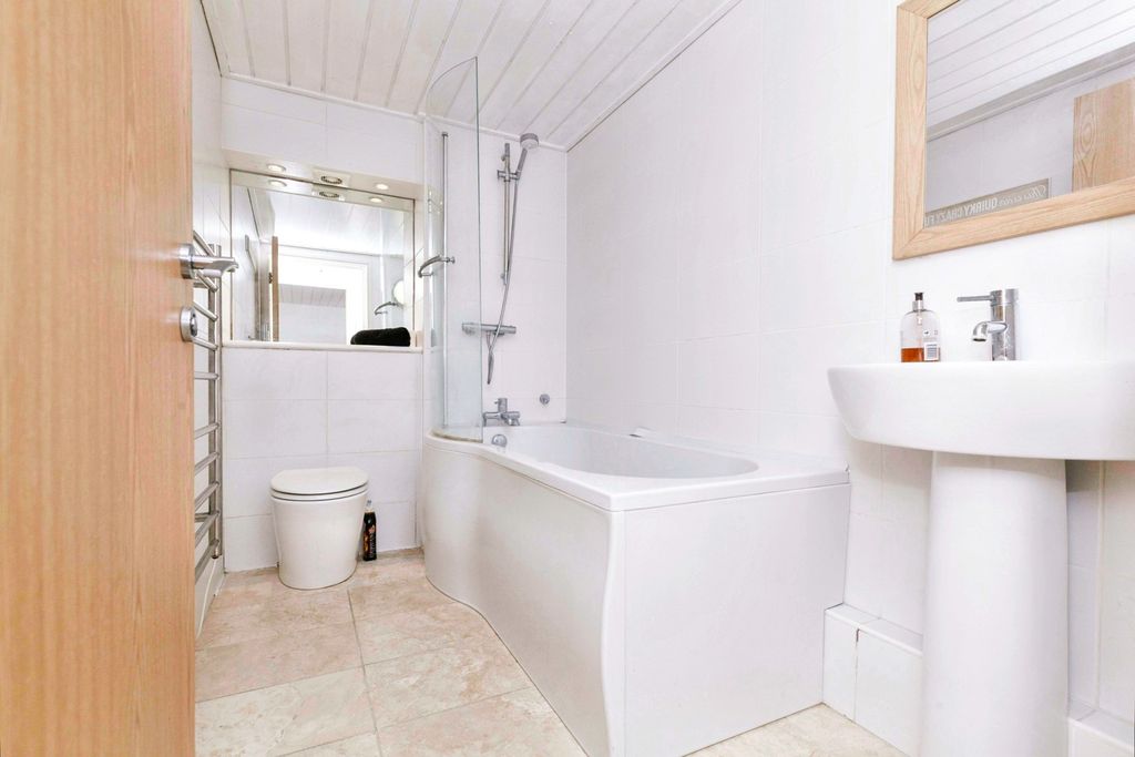 Property photo 3 of 13 Pbox-Img.Jpg