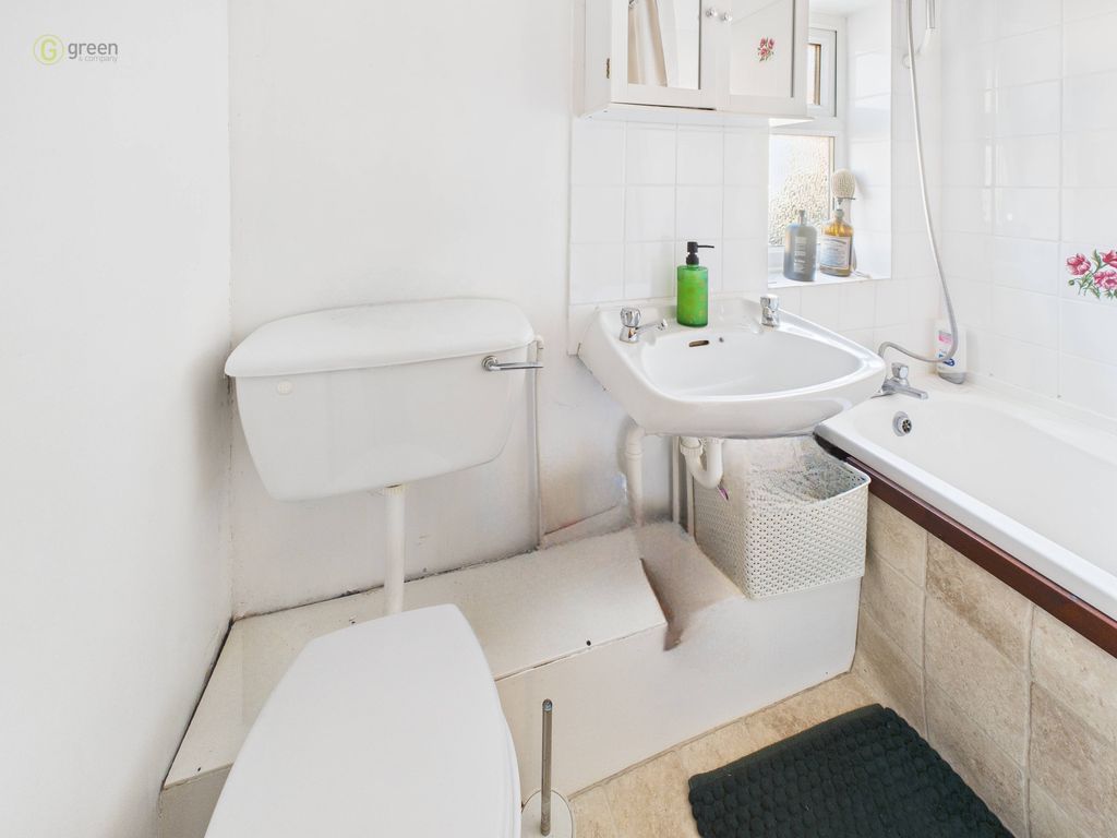 Property photo 3 of 18