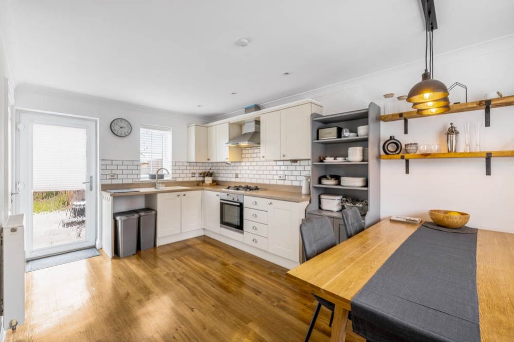Property photo 2 of 28 20 Eton Way (Boston)-17
