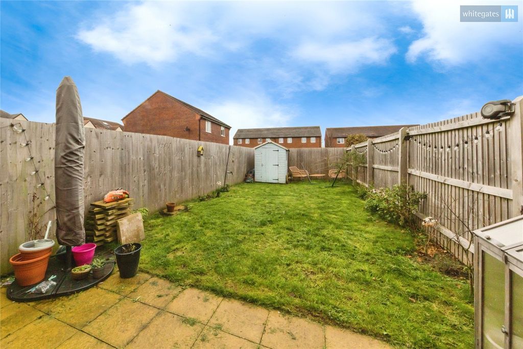 Property photo 2 of 17 Picture No. 23