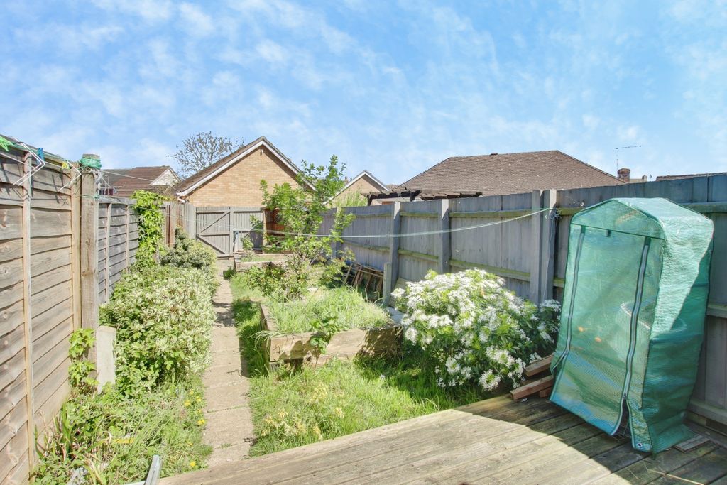 Property photo 2 of 8