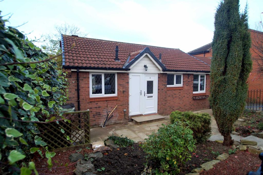 Property photo 2 of 9