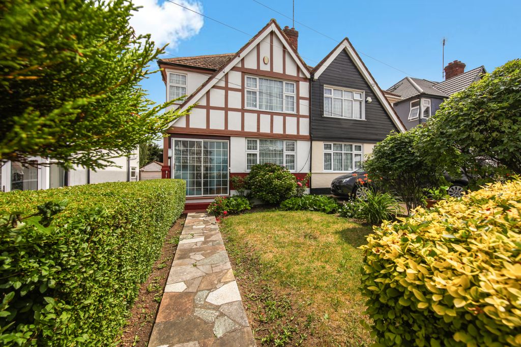 Property photo 1 of 22