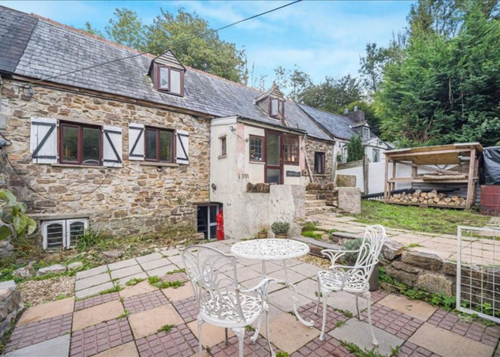 Property photo 1 of 28