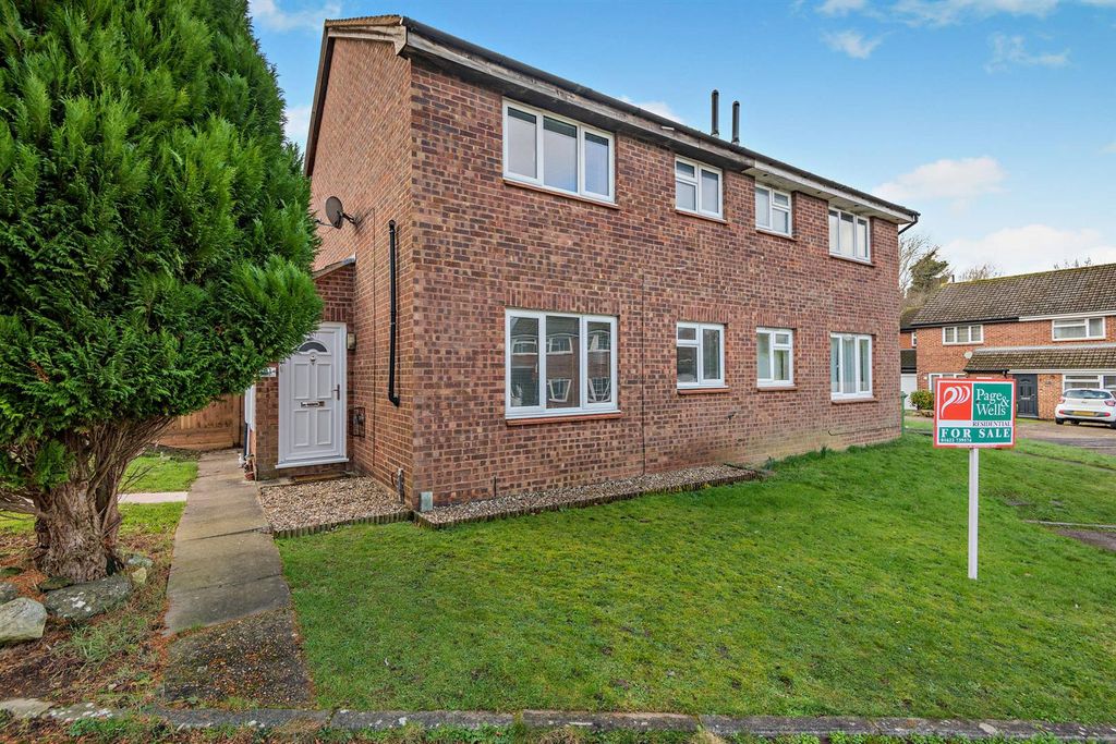 Property photo 1 of 14 8674845-Exterior01-800.Jpg