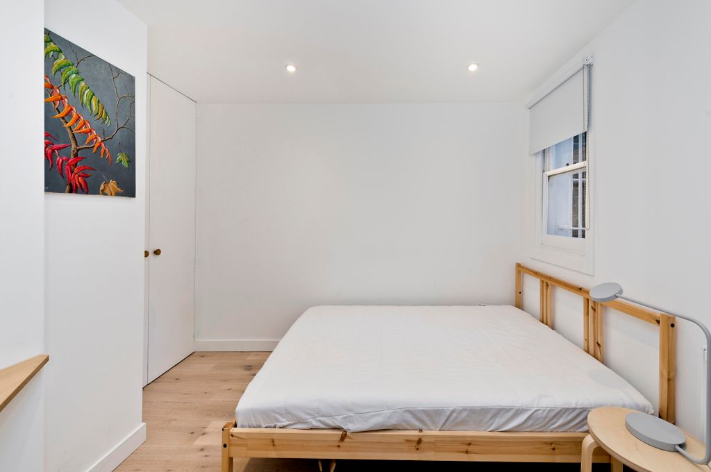 Property photo 3 of 7 A085i00000L97Dlaaj_Lgo100948_06.Jpg