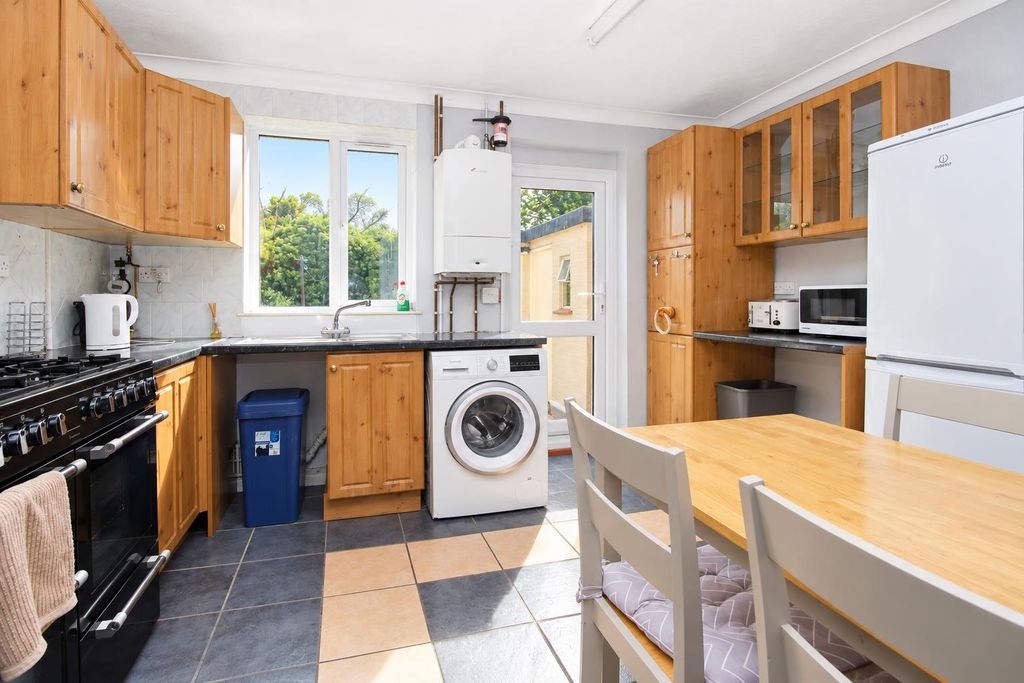 Property photo 3 of 14 29c3cd16-d396-477B-A9F7-A869A83162c1.Png