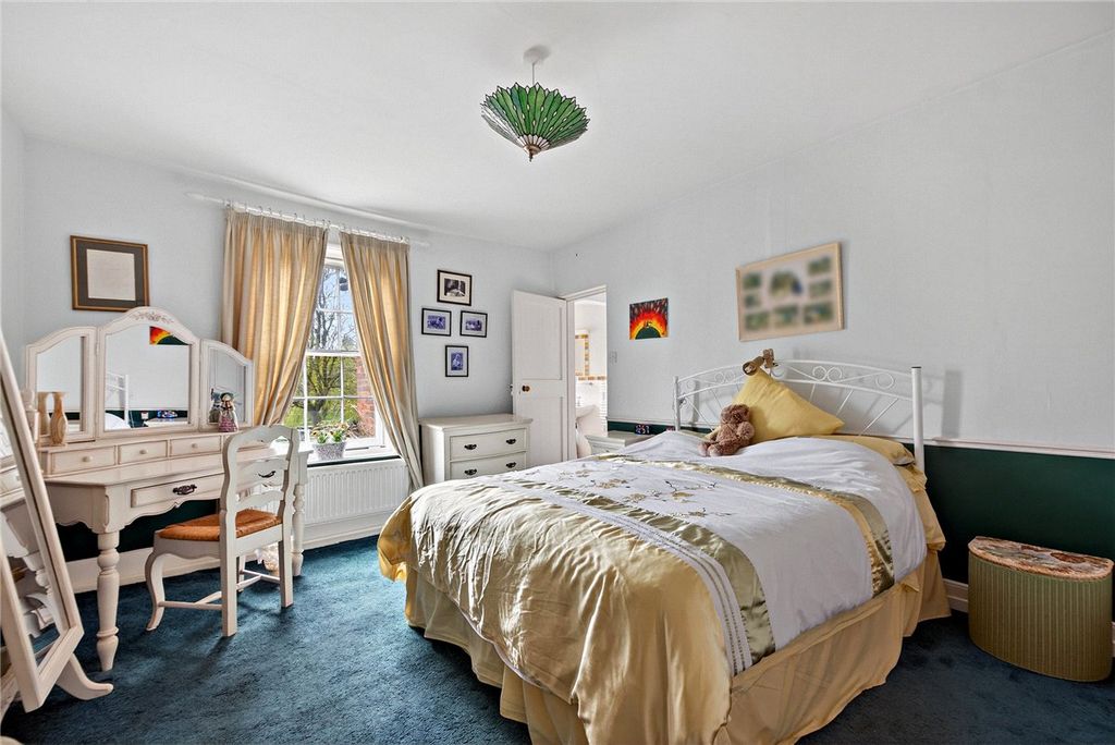 Additional image 20 of 7 bed semi-detached house for saleBridge Street, Hungerford, Berkshire RG17