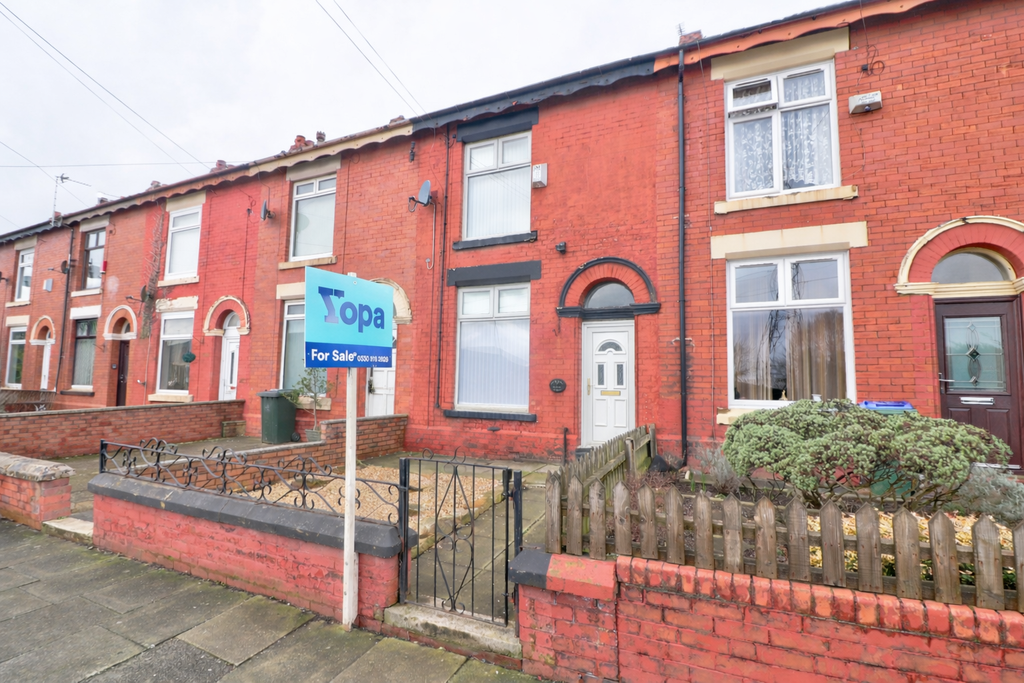 Property photo 1 of 12 Front External