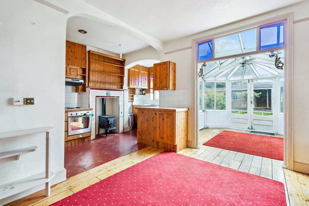 Property photo 3 of 18