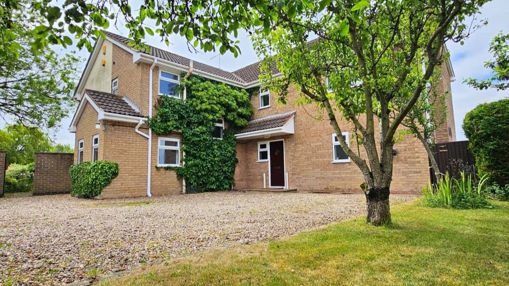 Property photo 1 of 24