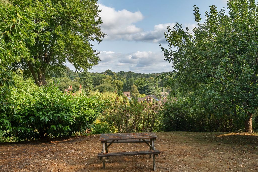 Property photo 3 of 18