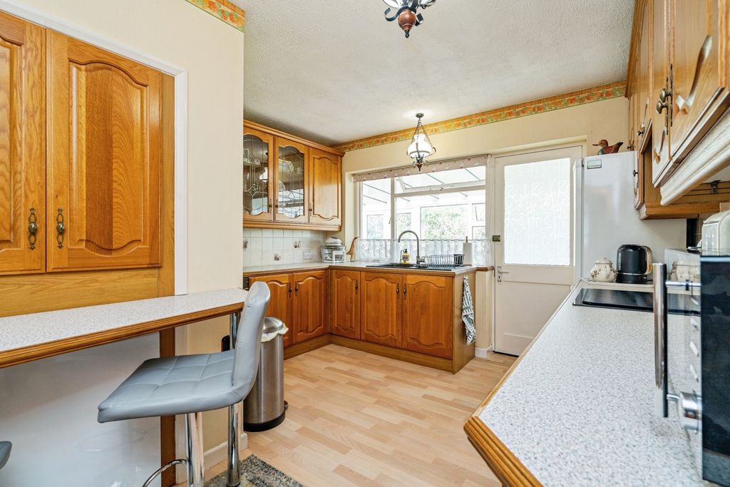 Property photo 3 of 16 Photo