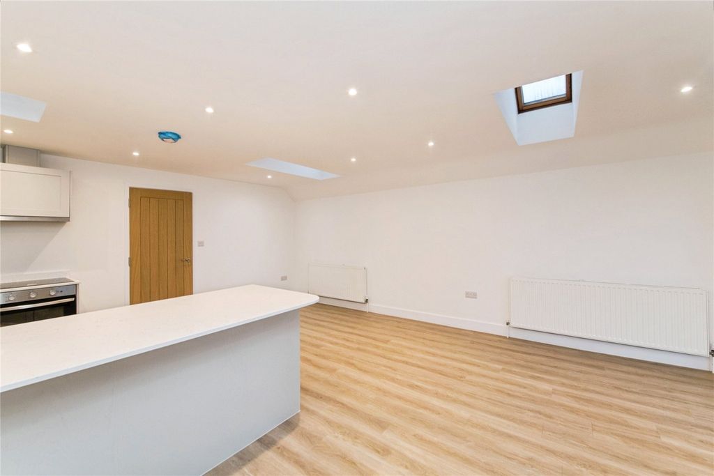 Additional image 7 of 2 bed flat for saleKerslakes Court, Honiton, Devon EX14