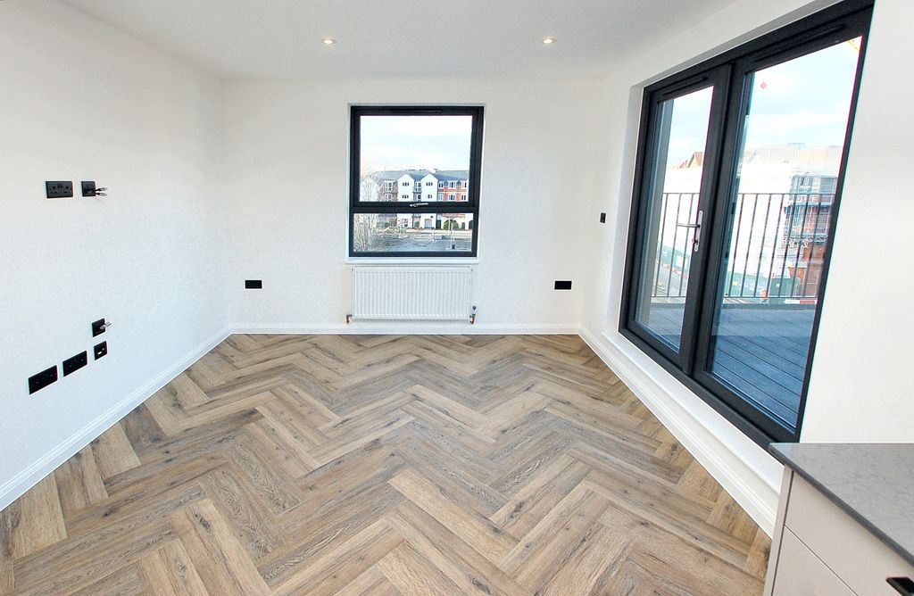 Property photo 2 of 6